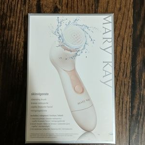 Mary Kay cleansing brush